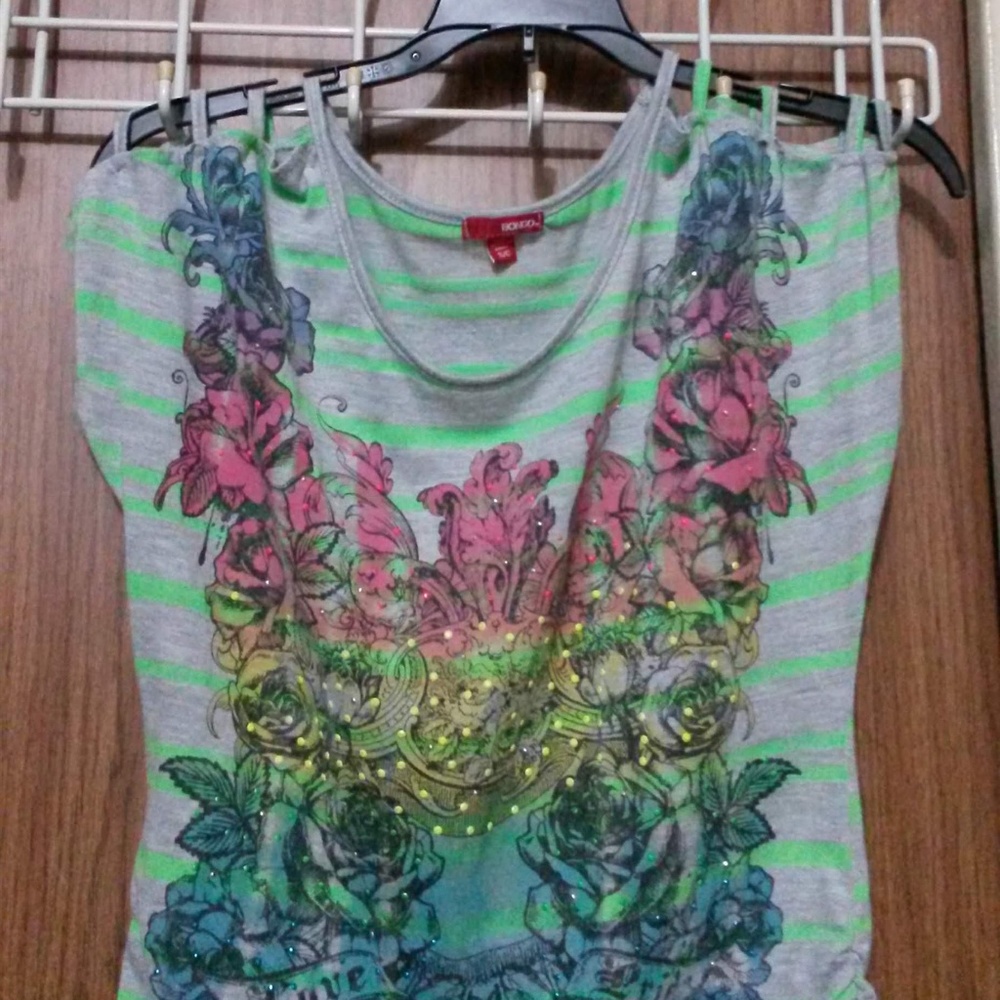 Bongo Cold Shoulder Top - Picture 3 of 11